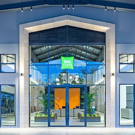 Hotel Ibis Styles Sepang Klia Esterno foto