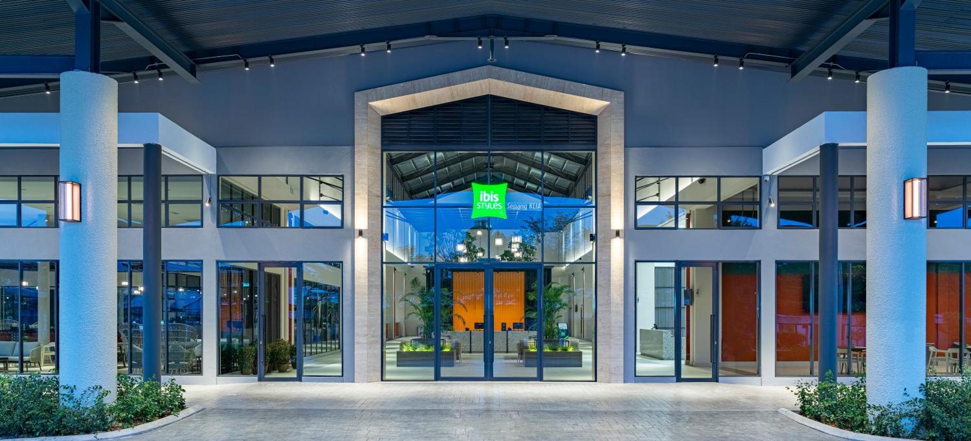Hotel Ibis Styles Sepang Klia Esterno foto